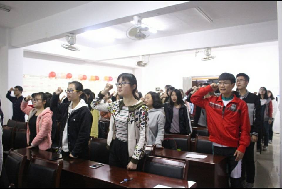 全体志愿者宣誓